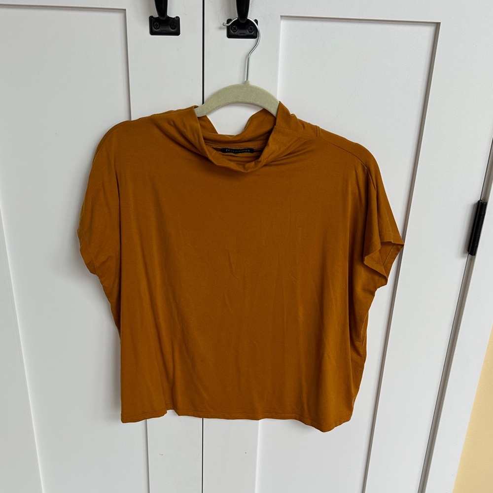 Eileen Fisher Short Sleeve Top in Rich Mustard Size SP